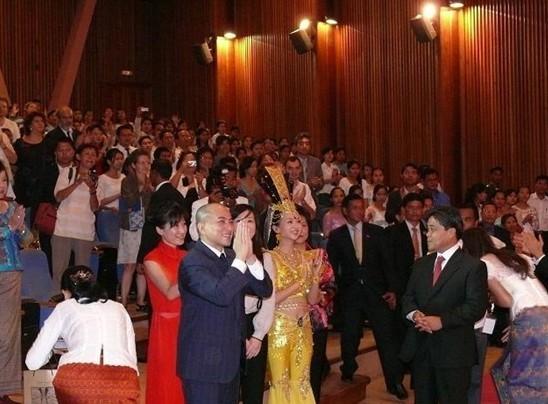 柬埔寨語翻譯陪同觀看演出